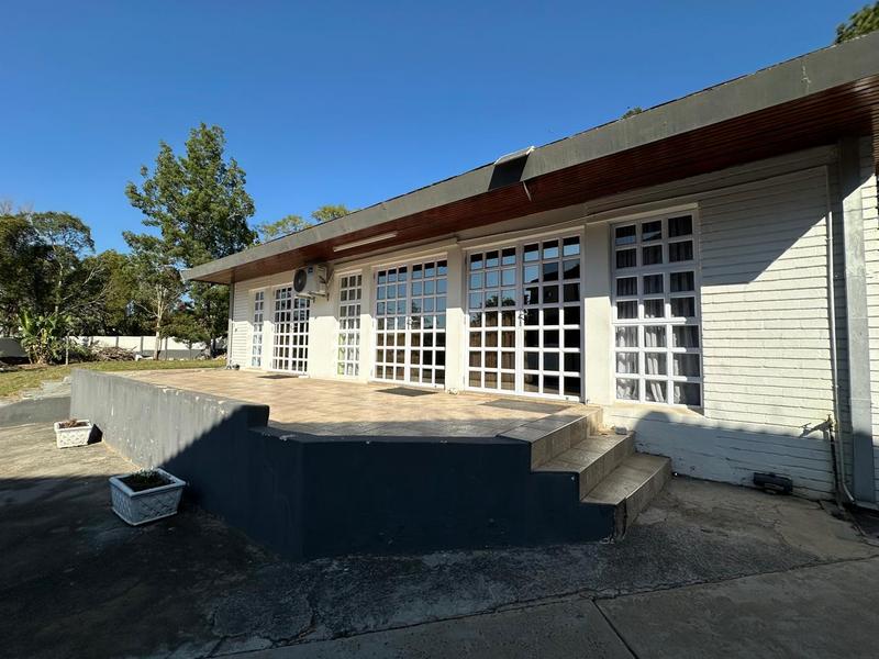 To Let Commercial Property for Rent in Mthata Eastern Cape